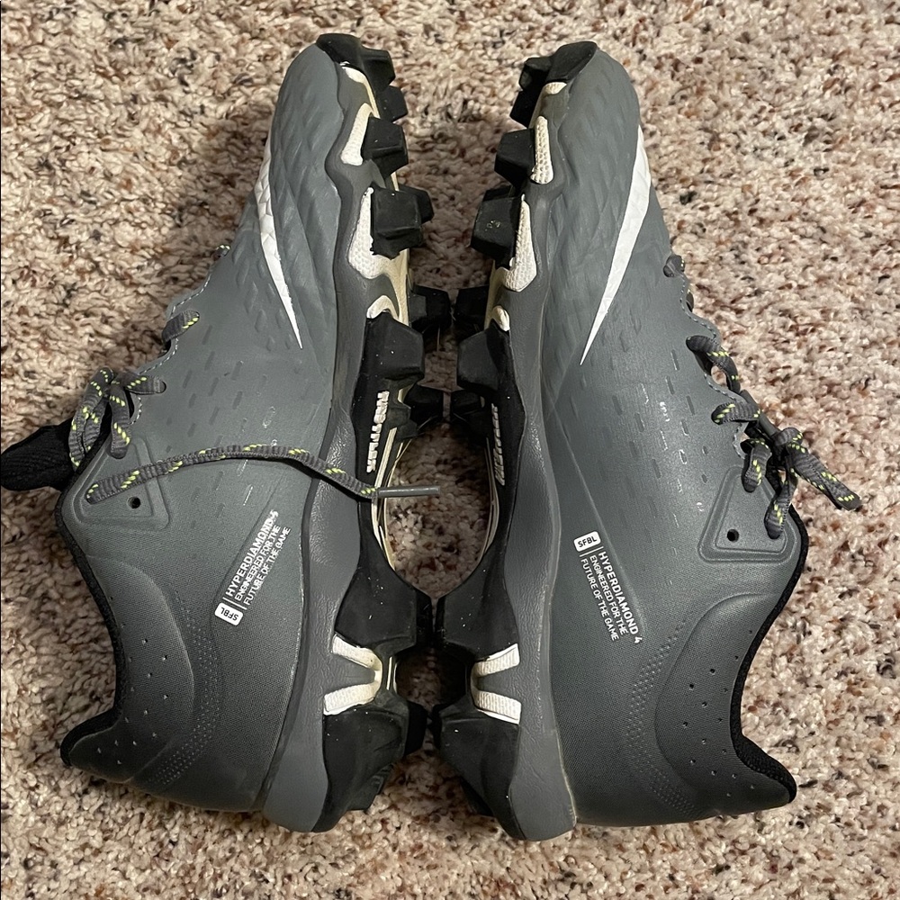 Nike Hyper Diamond 4 Softball Cleats Womens 8 gray & White Fastflex - Picture 7 of 10